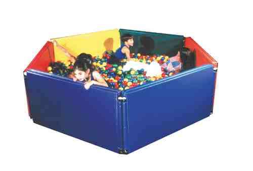 Panel Sided Ball Pit 10 x 10 w/9000 Large Balls